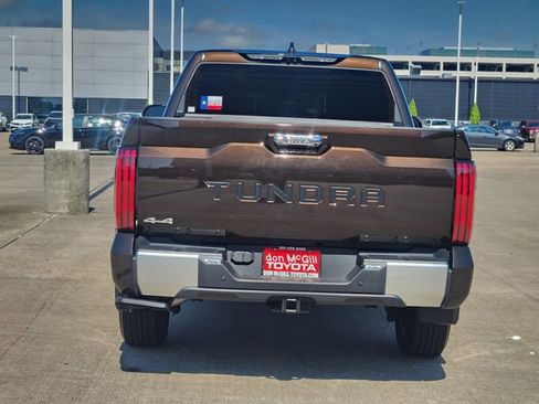 Used 2025 Toyota Tundra Limited AWD/4WD image 6