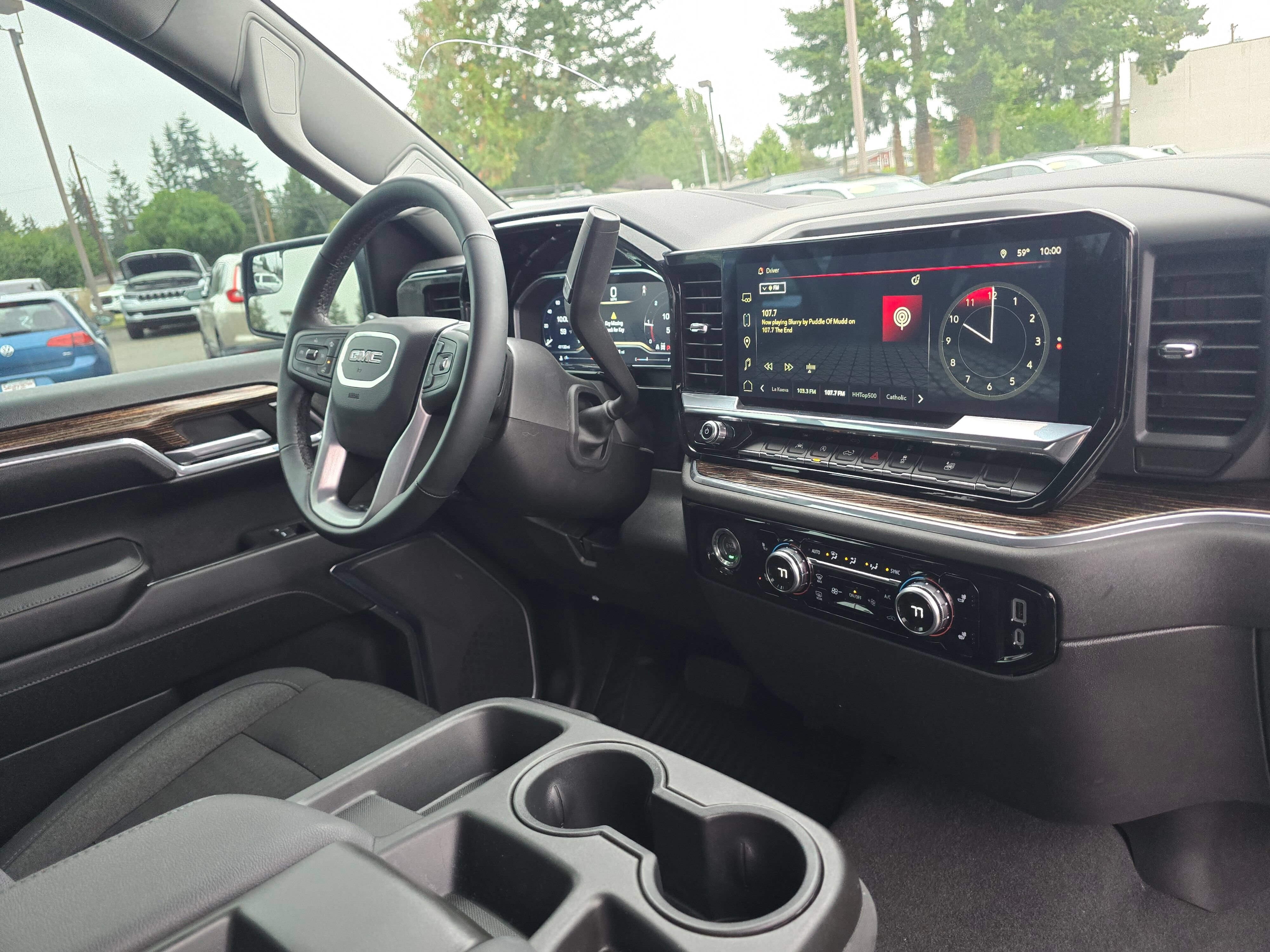 Used 2024 GMC Sierra 1500 Elevation AWD/4WD image 10