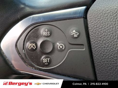Used 2023 Chevrolet Traverse LT AWD/4WD image 25