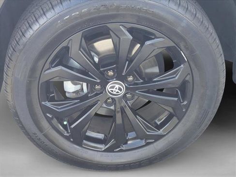 Used 2022 Toyota RAV4 SE AWD/4WD image 22