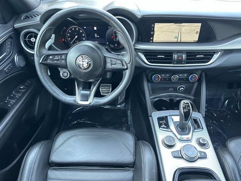 Used 2025 Alfa Romeo Stelvio Sprint AWD/4WD image 21