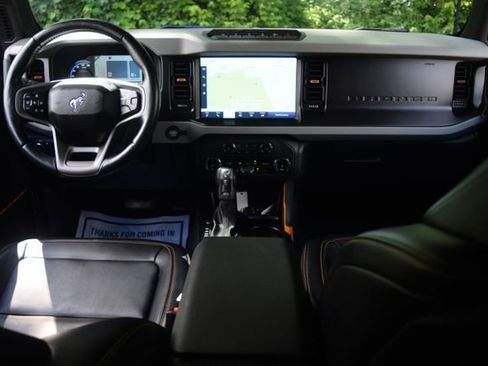 Used 2022 Ford Bronco Badlands AWD/4WD image 8