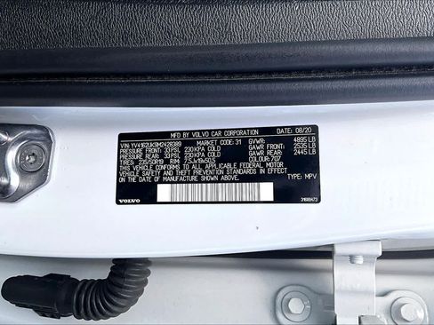 Used 2021 Volvo XC40 T5 Momentum w/ Protection Package Premier AWD/4WD image 28