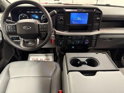 New 2026 Ford F450 XL w/ XL Chrome Package image 18