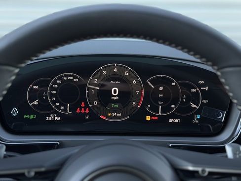 New 2025 Porsche Cayenne Turbo image 21