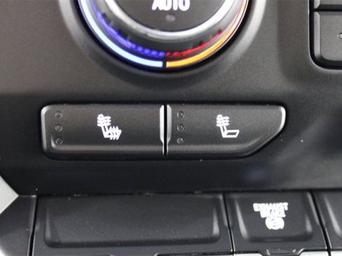 Used 2021 Chevrolet Silverado 2500 LT w/ Fleet Comfort Package image 27