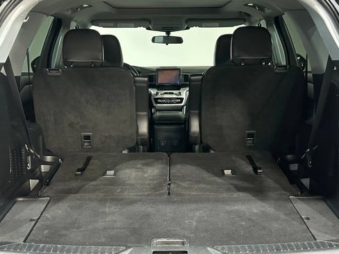 Used 2023 Ford Explorer XLT w/ Equipment Group 202A AWD/4WD image 39