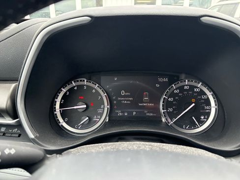 Used 2022 Toyota Highlander XLE image 7