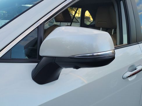 Used 2025 Toyota RAV4 Limited image 11