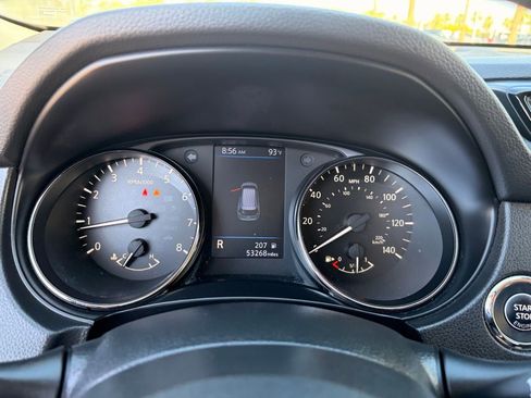 Certified 2020 Nissan Rogue SV FWD image 29