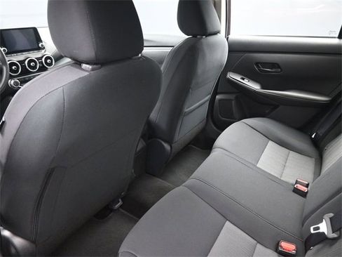 Used 2024 Nissan Sentra SV image 2