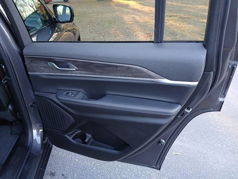 New 2025 Jeep Grand Cherokee L Limited image 33