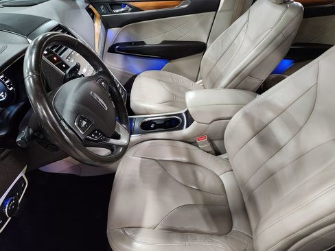 Used 2017 Lincoln MKC Select w/ Select Plus Package image 31