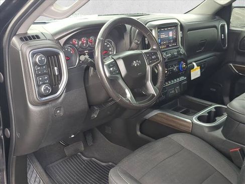 Used 2021 Chevrolet Silverado 1500 LT Trail Boss w/ Convenience Package II AWD/4WD image 9
