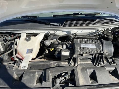 Used 2019 GMC Savana 2500 w/ Driver Convenience Package image 27