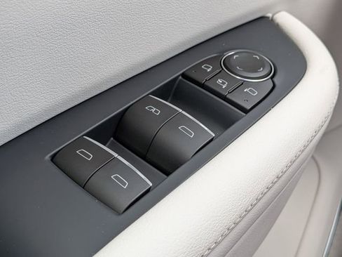 New 2026 Buick Enclave Avenir FWD image 26