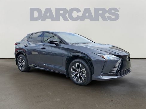 Used 2025 Lexus RZ 450e image 3