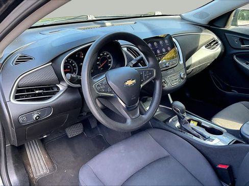 Used 2024 Chevrolet Malibu LT FWD image 18