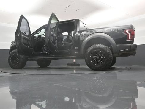 Used 2017 Ford F150 Raptor w/ Equipment Group 802A Luxury AWD/4WD image 60