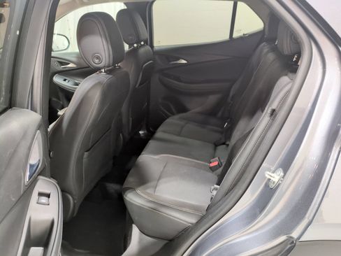 Used 2022 Buick Encore GX Preferred w/ Cold Weather Comfort Package AWD/4WD image 13