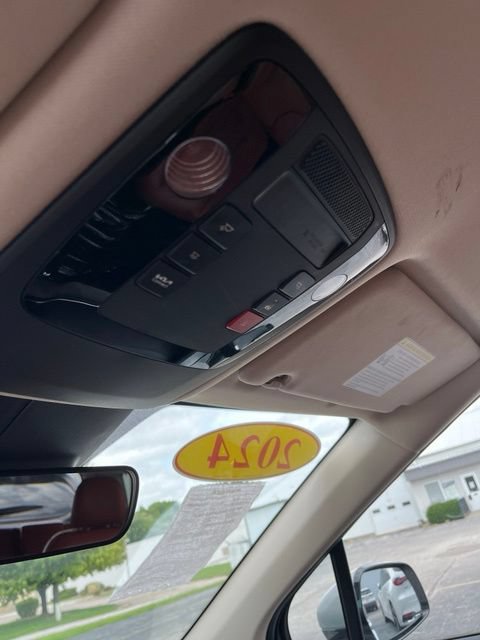 Used 2024 Kia Carnival SX FWD image 14