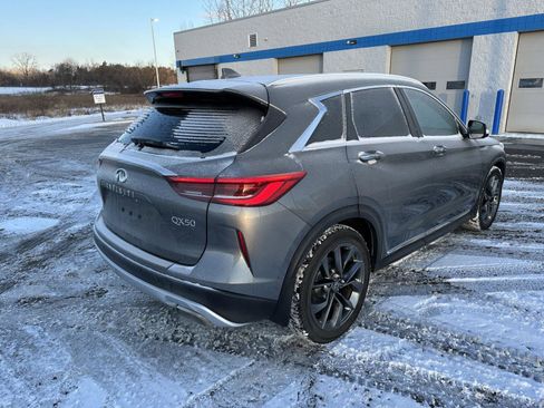 Used 2019 INFINITI QX50 Essential w/ Sensory Package image 8