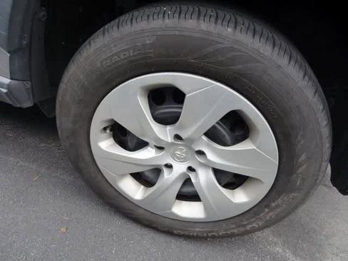 Used 2020 Toyota RAV4 LE image 12
