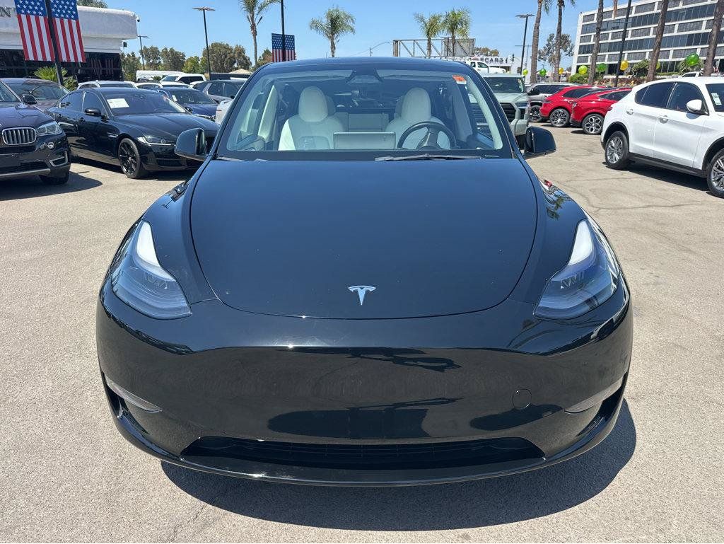 Used 2023 Tesla Model Y Long Range AWD/4WD image 2