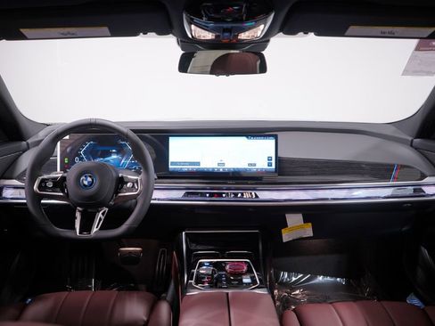 New 2026 BMW i7 eDrive50 w/ M Sport Package image 10