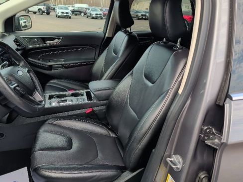 Certified 2022 Ford Edge Titanium image 16