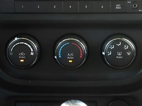 Used 2017 Jeep Patriot Sport w/ Power Value Group image 22