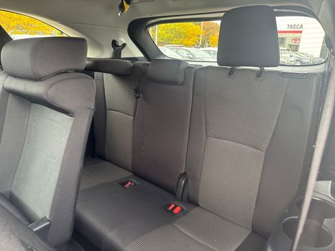 Used 2024 Toyota Highlander LE image 38