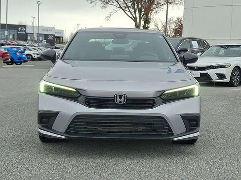 Used 2023 Honda Civic Sport image 2