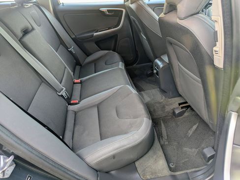 Used 2015 Volvo XC60 T5 AWD/4WD image 8