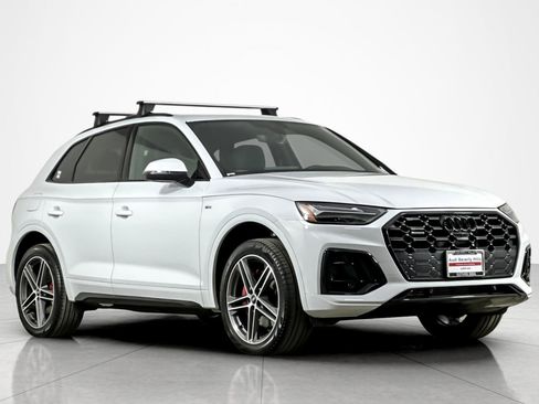 Used 2025 Audi Q5 e Premium Plus w/ Premium Plus Package image 7