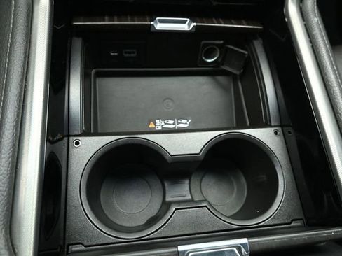 Used 2022 GMC Yukon XL Denali w/ Denali Premium Package image 20