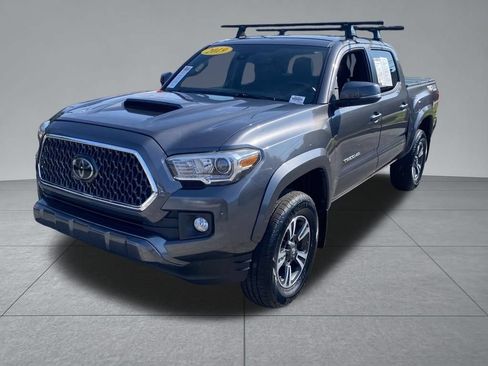 Used 2019 Toyota Tacoma TRD Sport AWD/4WD image 2