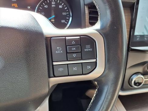 Used 2024 Ford Expedition Limited image 20