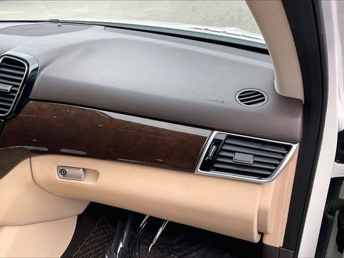 Used 2018 Mercedes-Benz GLE 350 image 17