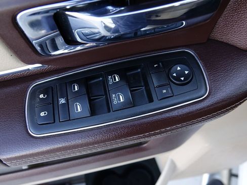 Used 2013 RAM 2500 Laramie image 50