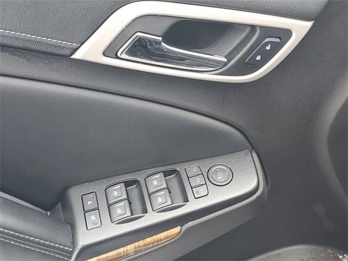 Certified 2015 GMC Yukon Denali image 27