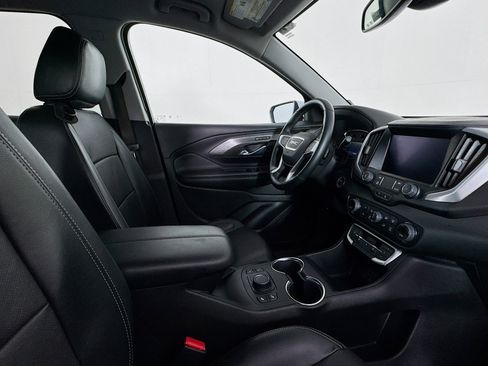 Used 2023 GMC Terrain SLT image 28