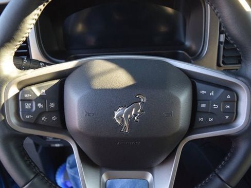 New 2025 Ford Bronco Badlands image 7