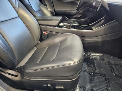 Used 2019 Tesla Model 3 Standard Range Plus RWD image 8