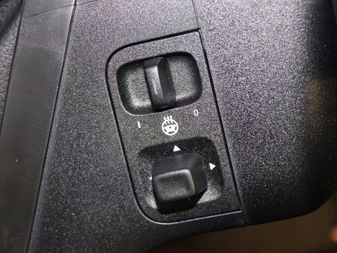 Certified 2025 Mercedes-Benz GLS 450 4MATIC image 20