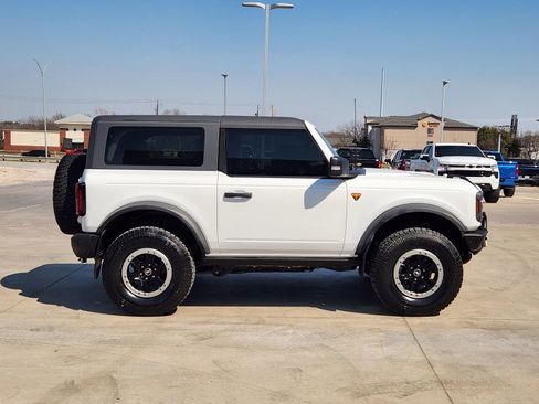 Used 2021 Ford Bronco Badlands image 7