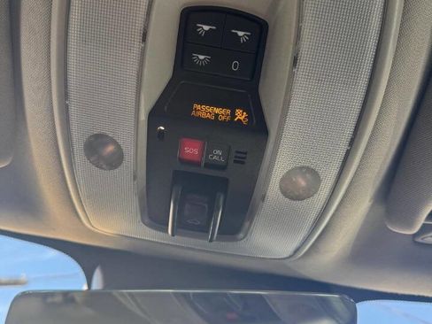 Used 2015 Volvo XC70 T6 image 36