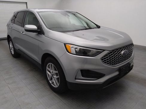 Used 2024 Ford Edge SEL image 13