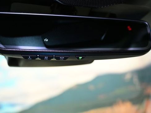 Certified 2025 Subaru Crosstrek 2.5i Limited w/ Popular Package #3A image 39