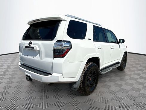 Used 2017 Toyota 4Runner SR5 RWD image 6